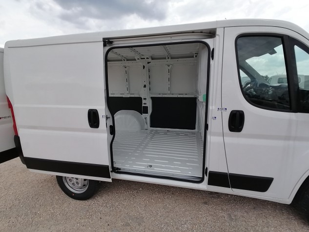 citroen-jumper-l1h1-furgon-7018-237-06.jpg