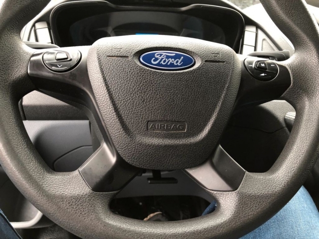 ford-transit-350-l4-doboz-95-783-07.jpg
