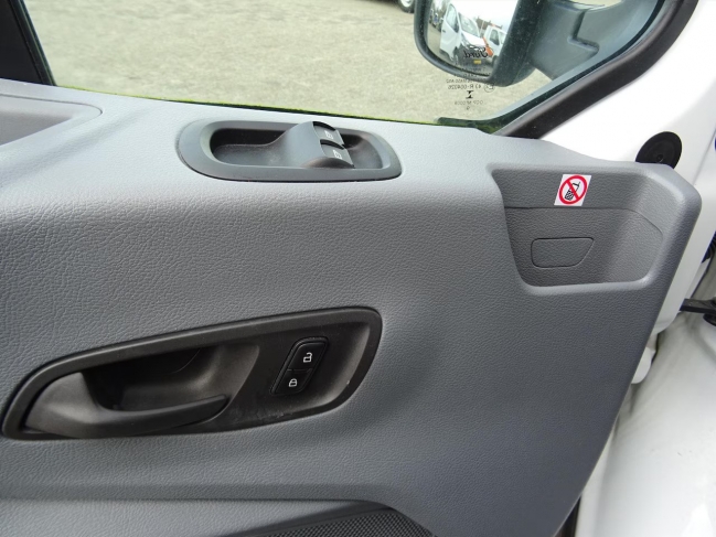 ford-transit-doka-doboz-ir0111-1055-07.jpg