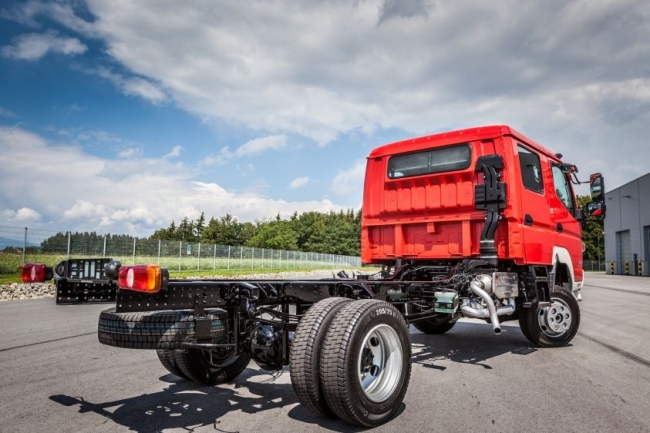 fuso-canter-3c13-alvaz-5-602-02.jpg