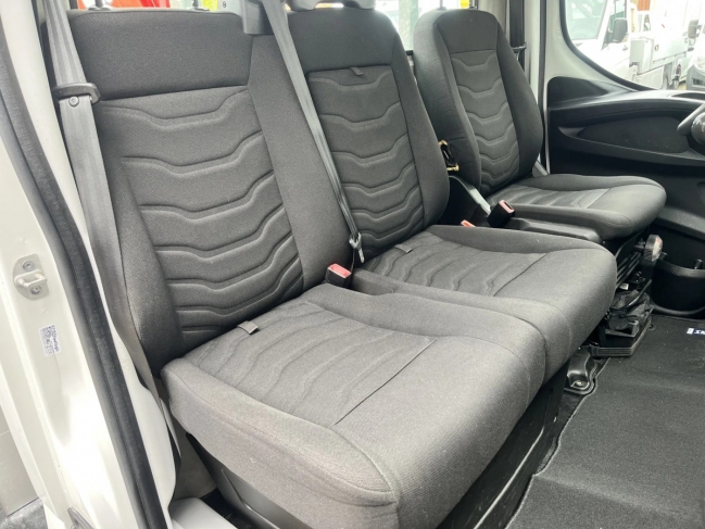 iveco-35c15-plato-ir1001-1029-05.jpg