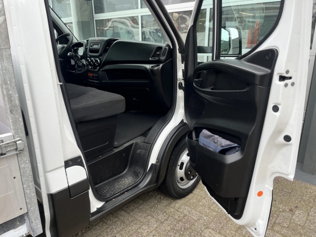 iveco-35c15-plato-ir1001-1029-06.jpg