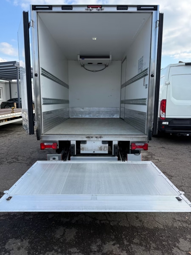 iveco-daily-35-140-hutodobozos-ivecodaily33-1186-04.jpg