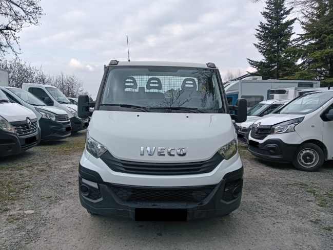 iveco-daily-35c13-billencs-a109-1231-01.jpg