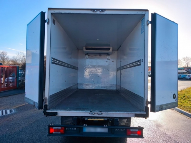 iveco-daily-35c13-hutodobozos-ivecodaily35c13-1181-05.jpg