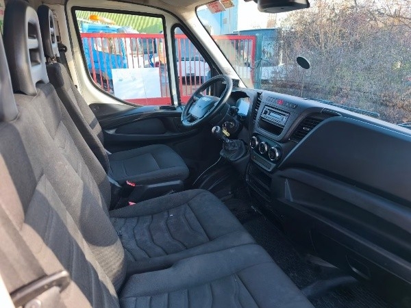 iveco-daily-35c13-hutodobozos-ivecodaily35c13-1181-08.jpg