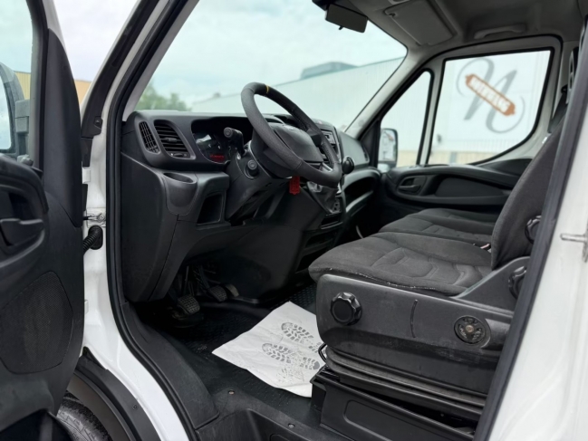 iveco-daily-35c13-hutodobozos-ivedodaily35c13-1180-07.jpg