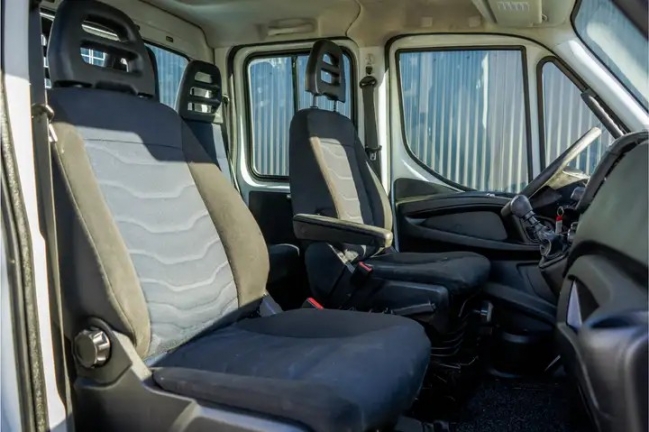 iveco-daily-35c14-billencs-43-708-08.jpg