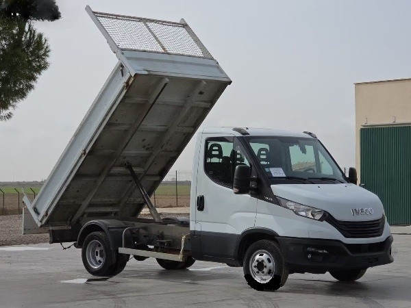 iveco-daily-35c14-billeno-platos-ivecodaily35c14-4-1225-03.jpg