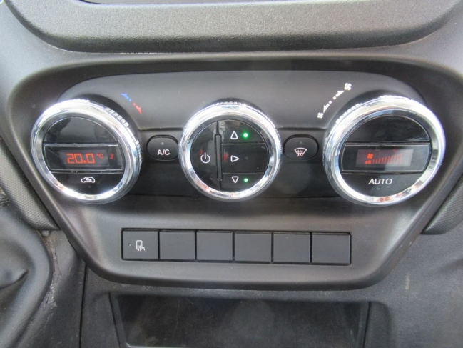 iveco-daily-35c14-billeno-platos-ivecodaily35c14-6-1227-11.jpg