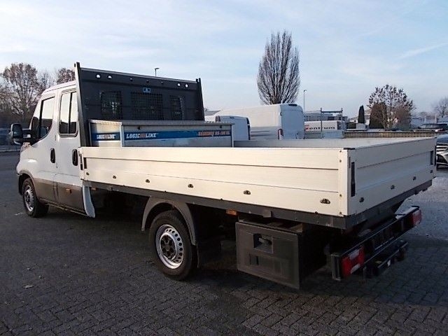 iveco-daily-35c15-doka-plato-83-750-02.jpg