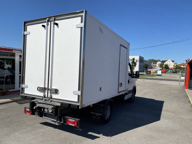 iveco-daily-35c15-hutodoboz-4332-1041-04.jpg