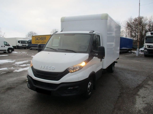 iveco-daily-35c16-doboz-ivecodaily35c16-1156-01.jpg