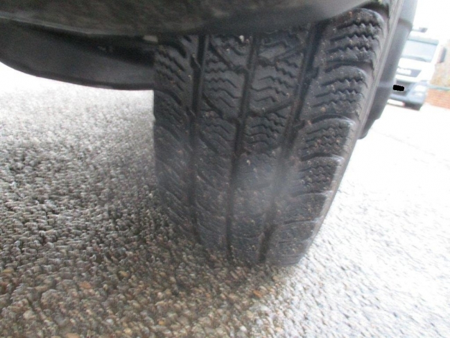 iveco-daily-35c16-dobozos-ivecodaily35c16-1156-09.jpg