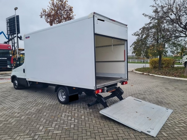 iveco-daily-35c16-dobozos-md441741711-1099-05.jpg
