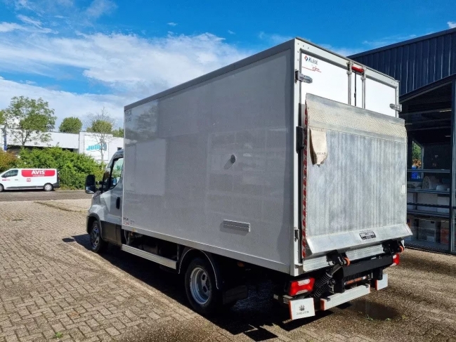 iveco-daily-35c16-hutodobozos-ivecodaily35c16-2-1184-03.jpg