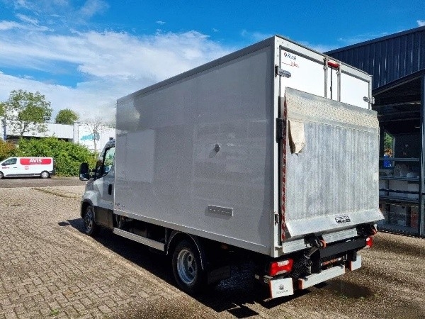 iveco-daily-35c16-hutodobozos-ivecodaily35c16-4-1205-04.jpg