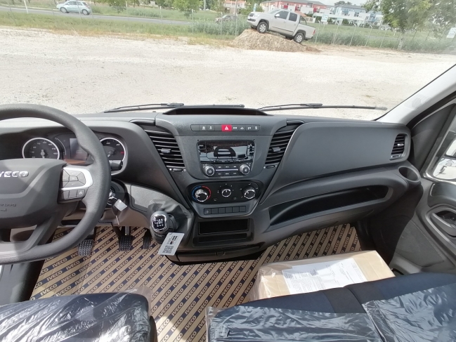 iveco-daily-35c18-alvaz-8855-691-08.jpg