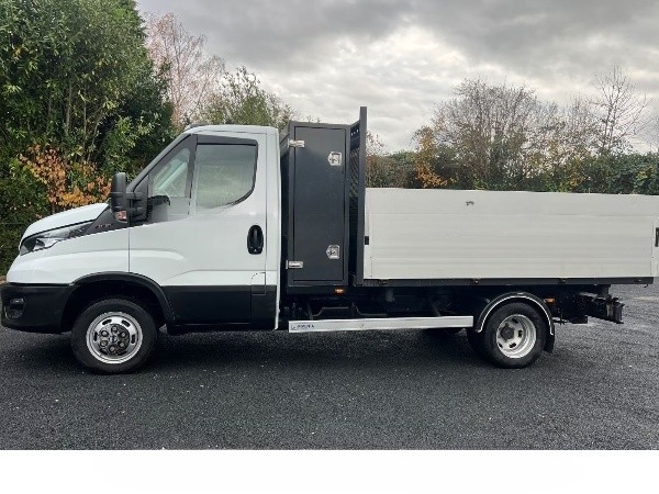 iveco-daily-35c18-billeno-platos-ivecodaily35c18-5-1226-03.jpg