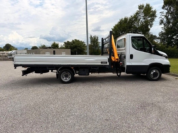 iveco-daily-35c18-plato-ivecodaily35c18-2-1203-02.jpg