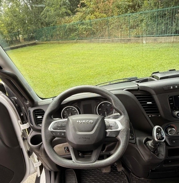 iveco-daily-35c18-plato-ivecodaily35c18-2-1203-10.jpg