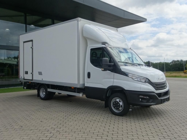 iveco-daily-35c18h-doboz-4881-698-01.jpg