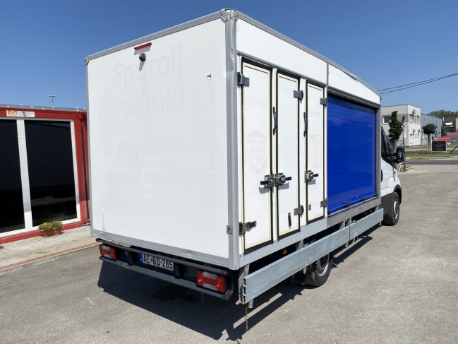 iveco-daily-35s12-dobozos-4406-1058-04.jpg