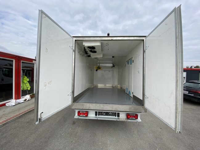 iveco-daily-35s12-hutodoboz-4401-1198-08.jpg