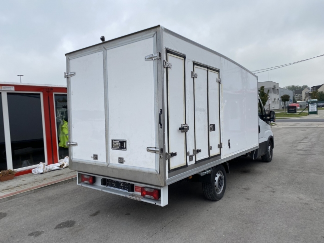 iveco-daily-35s12-hutodoboz-4404-1190-04.jpg