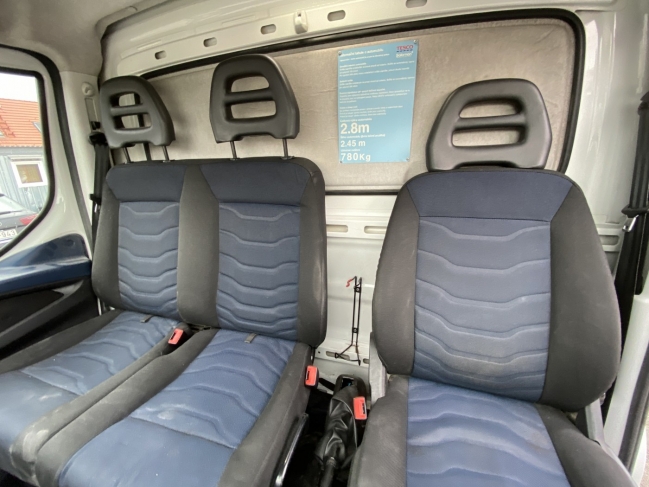 iveco-daily-35s12-hutodoboz-4404-1190-11.jpg