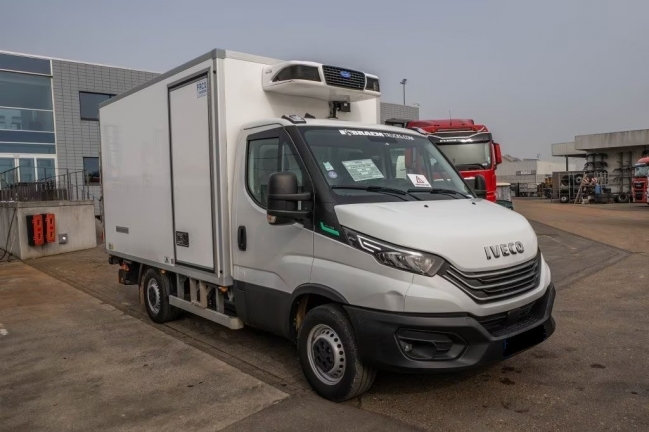 iveco-daily-35s14--ivecodaily35s14-2-1182-02.jpg