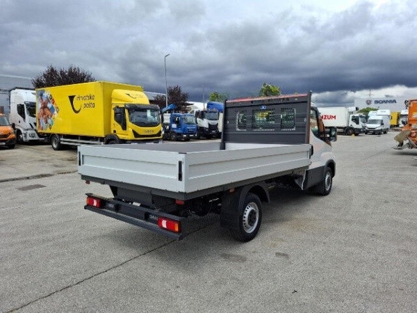 iveco-daily-35s16-billenos-al202605221123451380-1220-04.jpg