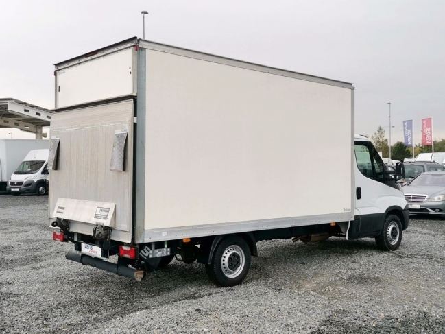 iveco-daily-35s16-doboz-44-710-05.jpg