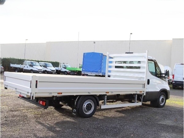 iveco-daily-35s18-doka-plato-ivecodaily35s18a-1192-04.jpg