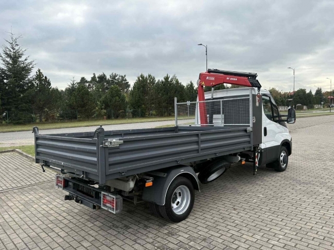 iveco-daily-50c17-billencs-a108-1230-02.jpg