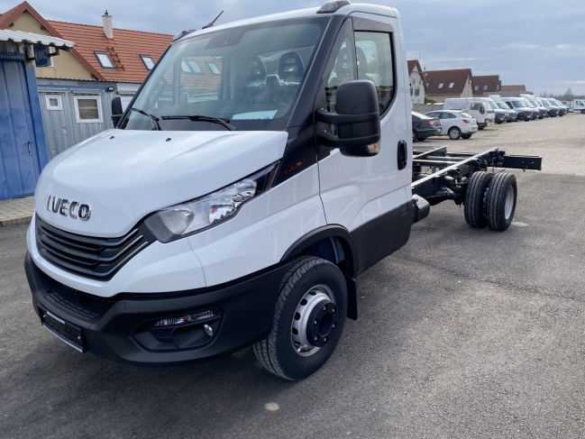 iveco-daily-70c18-alvaz-2437-928-01.jpg