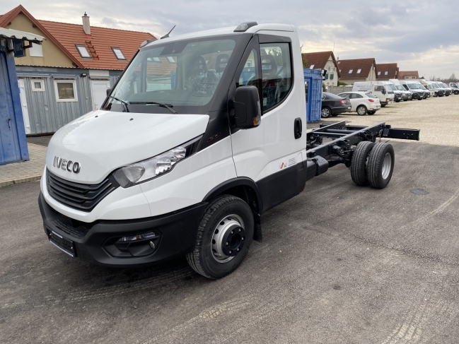 iveco-daily-70c18-alvaz-2955-925-01.jpg