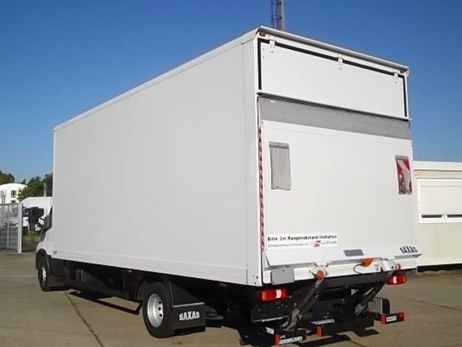 iveco-daily-70c18-doboz-2131-956-03.jpg