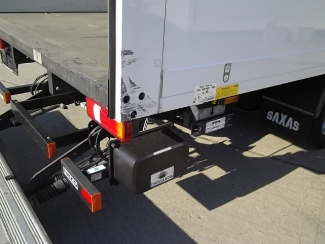 iveco-daily-70c18-doboz-2131-956-11.jpg