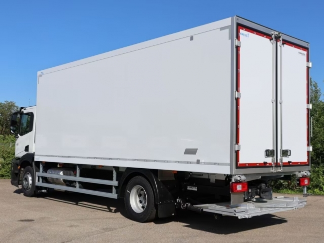 iveco-s-way-ad190s40-fp-dobozos-ivecoswai-1234-03.jpg