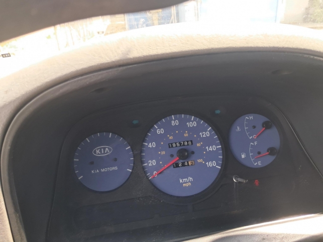 kia-k2500-d-billencs-4393-966-05.jpg