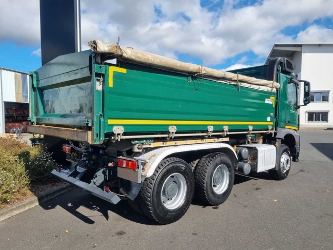 mercedes-arocs-2645-k-billencs-2118-809-05.jpg