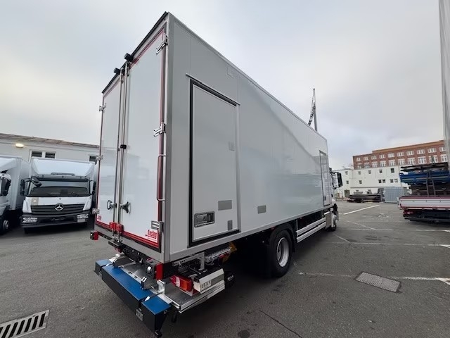 mercedes-benz-actros-1830--mercedesbenzactros-1232-04.jpg