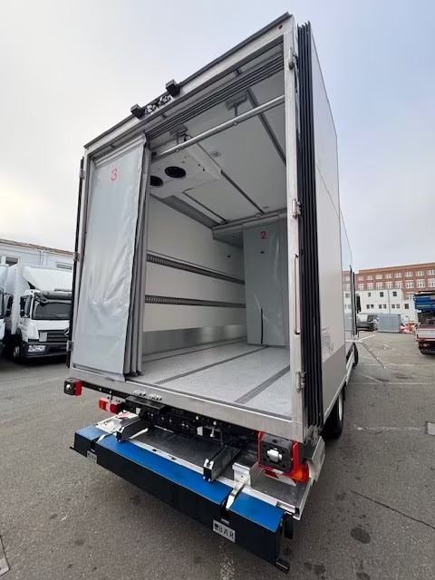 mercedes-benz-actros-1830--mercedesbenzactros-1232-08.jpg