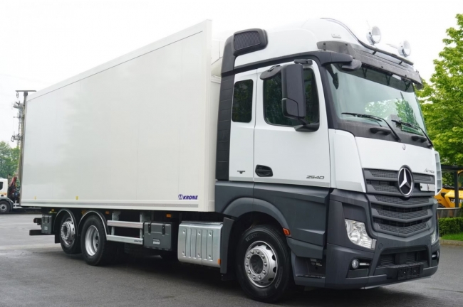 mercedes-benz-actros-2540--mercedesbenzactros2540-1233-02.jpg