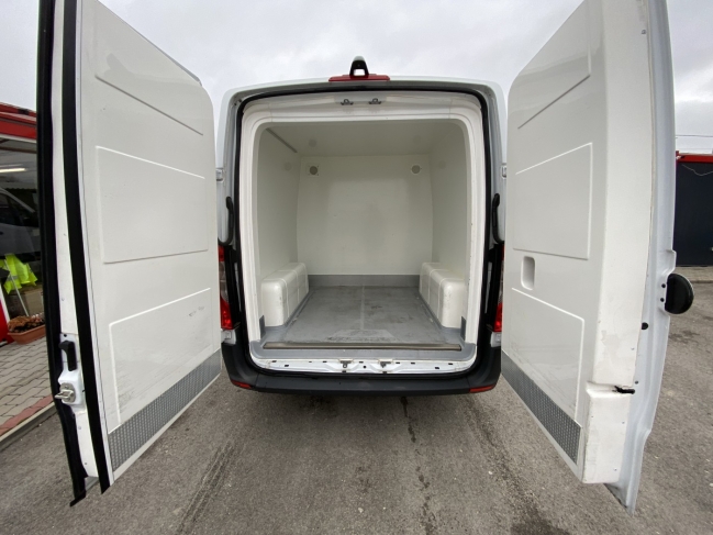 mercedes-sprinter-211-cdi-furgon-4509-1200-06.jpg