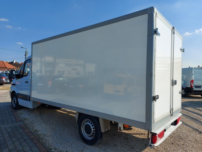 mercedes-sprinter-211-cdi-hutodoboz-6367-425-03.jpg