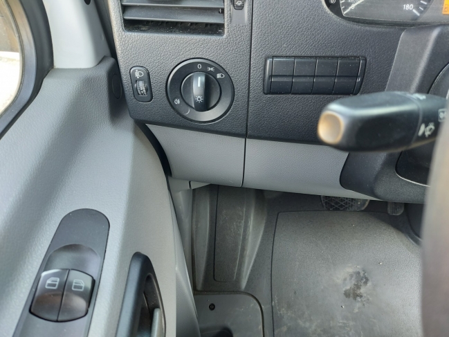 mercedes-sprinter-211-cdi-hutodoboz-6367-425-17.jpg