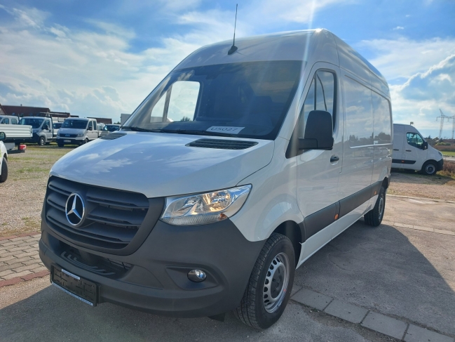 mercedes-sprinter-211-cdi-hutos-furgon-33471-887-01.jpg