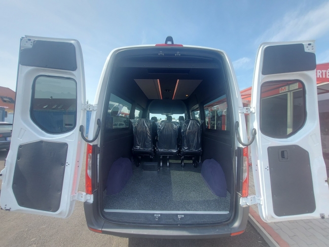 mercedes-sprinter-315-cdi-kisbusz-2379-938-04.jpg